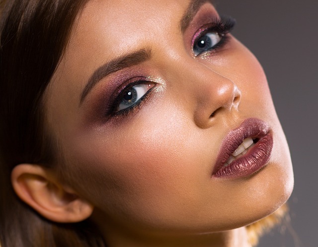 Sporty makeup: Sådan opnår du et friskt og energisk udseende